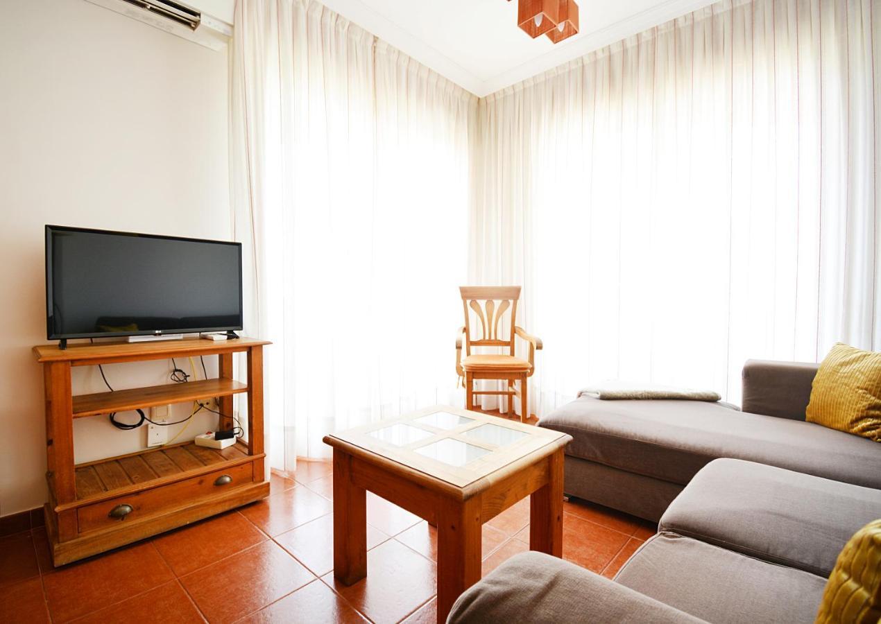 Galihost - Apartamento Con Piscina En El Centro De Санксенсо Екстериор снимка
